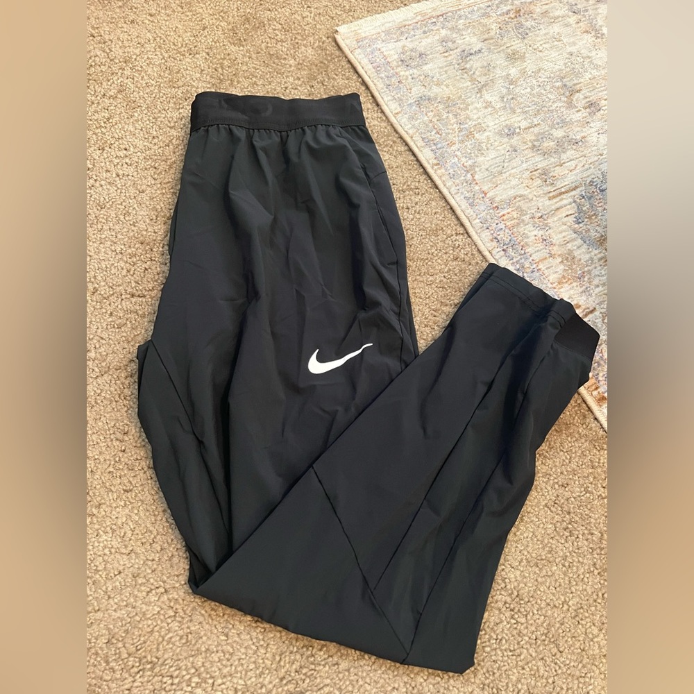 Nike joggers